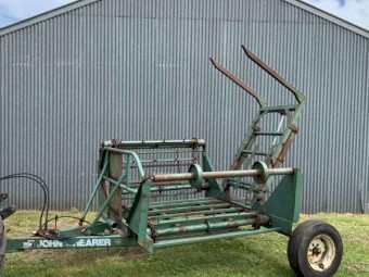 John Shearer Twin Bale Feeder