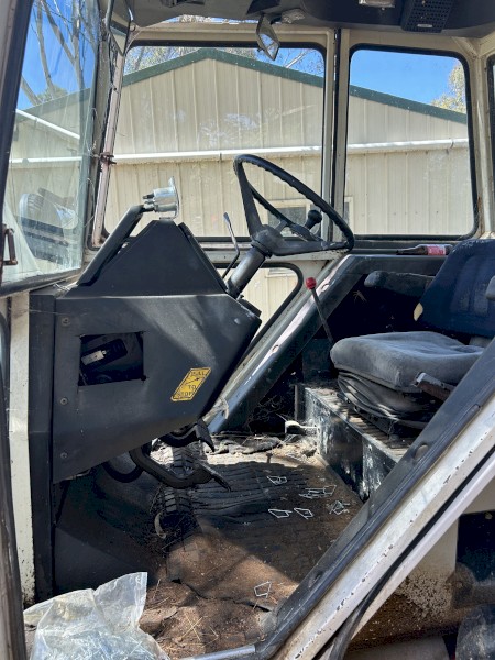 Case/David Brown 1490 Tractor