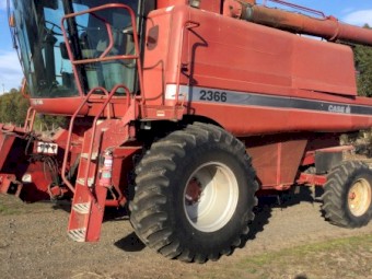 1996 Case 2366 Header with Case 30Ft 1010 Front.