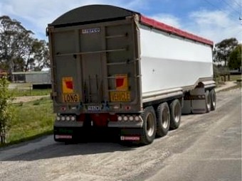 2017 Tefco Quinn Dog trailer