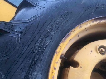 WANTED 23.1x30 Tyres