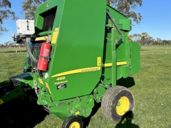 John Deere 469 Silage Special Round Baler
