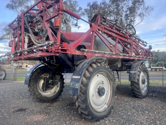 Case IH Patriot 3330 Self Propelled Sprayer