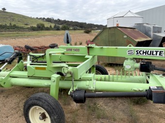 2017 Schulte SRW 1400 Rock Windrower