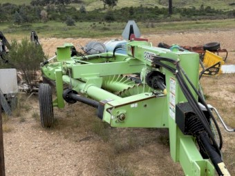 2017 Schulte SRW 1400 Rock Windrower