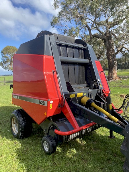 Case 628 round baler