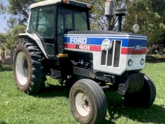 Ford 8401 Tractor 