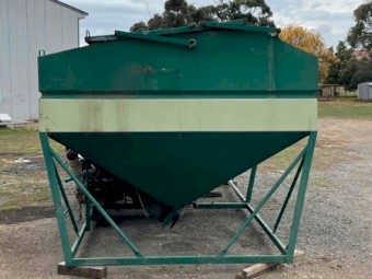 Vennings 16ft Grouper