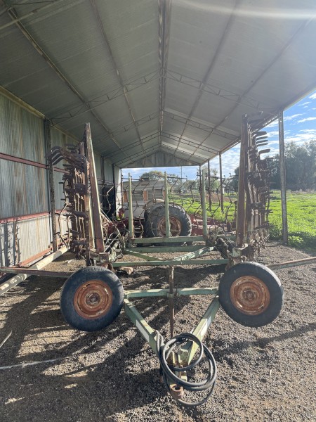 42ft Horword Bagshaw harrows 