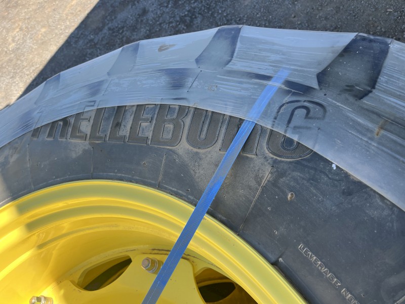 John Deere Tyres and Wheels