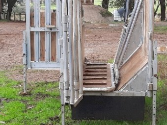 Prattley Sheep Handler