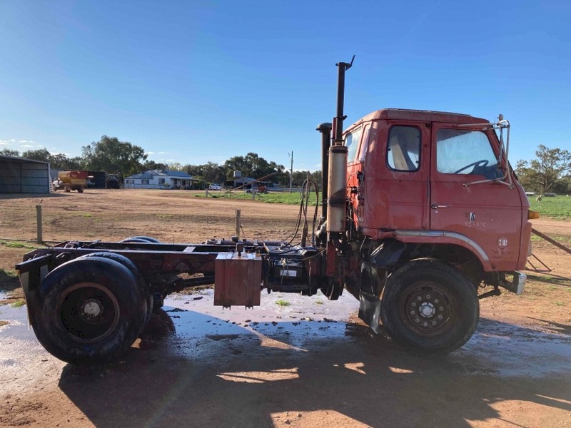 Nissan UD CK30 Truck