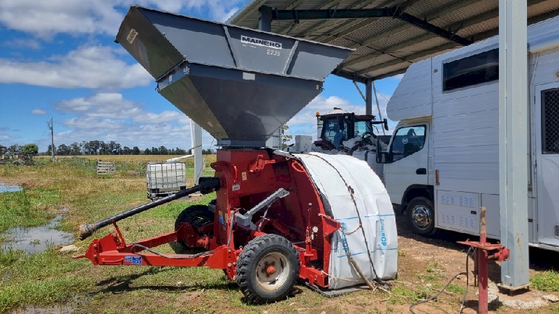 2014 Mainero Grain Bag Inloader