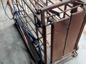 Sheep Manual Weight Crate