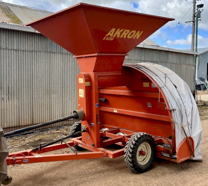 2009 Akron E9250 Inloader