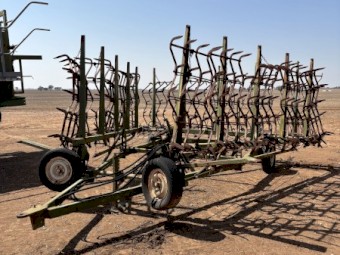 Horwood Bagshaw Leaf Harrows