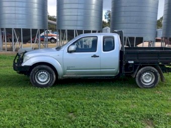2012 D40 Navara Extra Cab