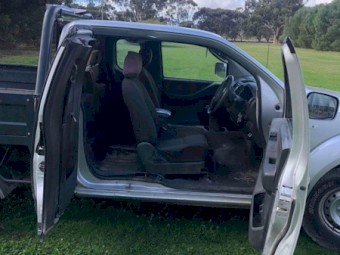 2012 D40 Navara Extra Cab