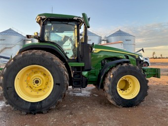 2021 John Deere 8R340 Tractor