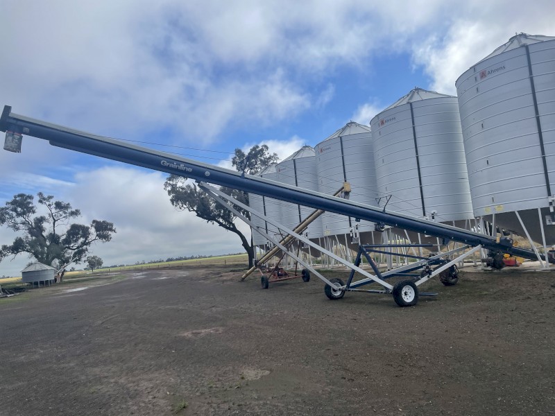 2016 Grainline 60ft 10inch Self Propelled Auger