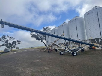 2016 Grainline 60ft 10inch Self Propelled Auger
