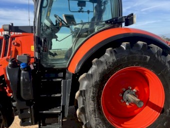 Kubota M7171 Tractor