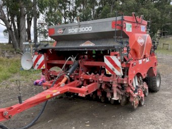 Kuhn SDE 3000 direct seeder