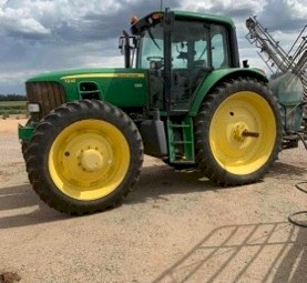 John Deere 7230 Row Crop Tractor