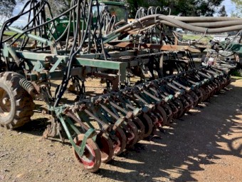 John Shearer Universal Bar