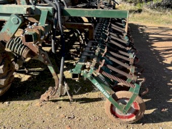 John Shearer Universal Bar