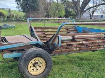 Pearce Offsider Hay Silage feeder