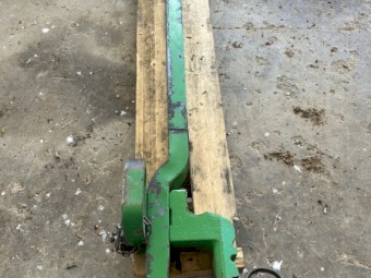 John Deere 8000 Series CAT 3 Draw Bar