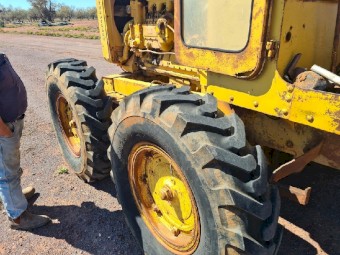 Caterpillar 38E Grader