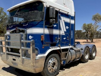 2004 Kenworth K104 Prime Mover