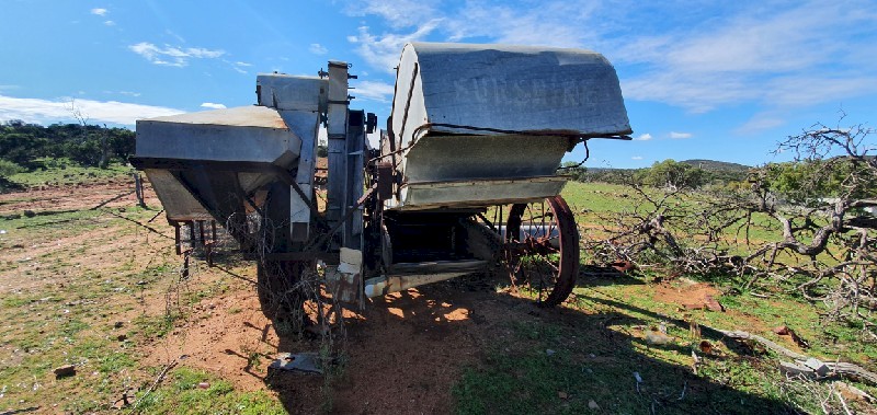 Vintage Sunshine Harvester