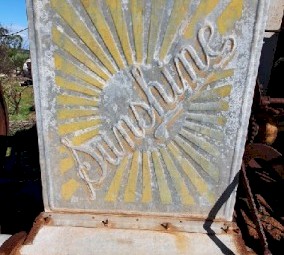 Vintage Sunshine Harvester