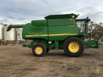 2007 John Deere 9660 Bullet Rotor with John Deere 630F Hydra Flex Front withTrailer