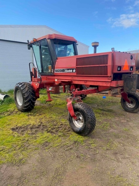 Case Windrower with 25ft front