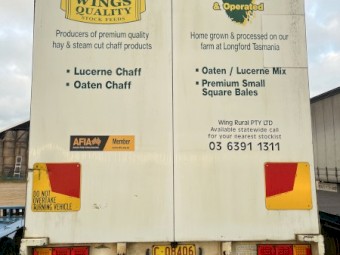 AM Trailers 10 pallet curtainside pig trailer 