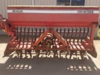 Kuhn Power Harrow w/ Duncan Uni Seeder