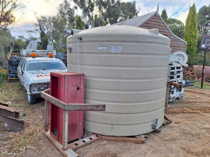 Tank, May suit diesel ( did have Add blue)