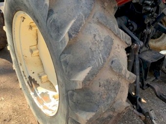 ZETOR 9540 Tractor with FEL