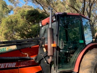 ZETOR 9540 Tractor with FEL
