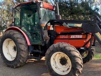 ZETOR 9540 Tractor with FEL