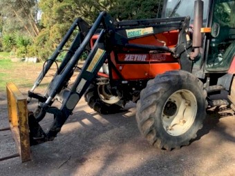 ZETOR 9540 Tractor with FEL