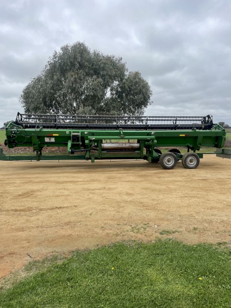 EOI John Deere 930D Draper Front