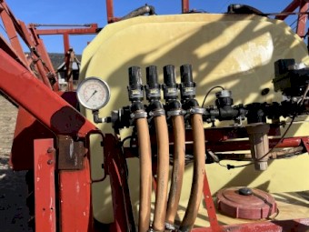 Hardi 4024 Sprayer with Trimble section control