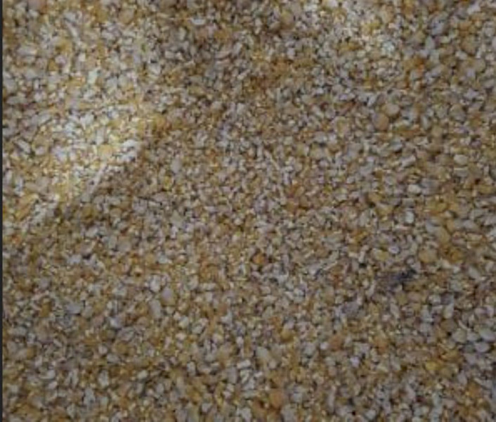 25mt Cracked Corn