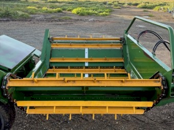 Ellsworth double bale feeder