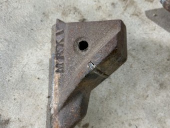 Maxi Point - Brand New